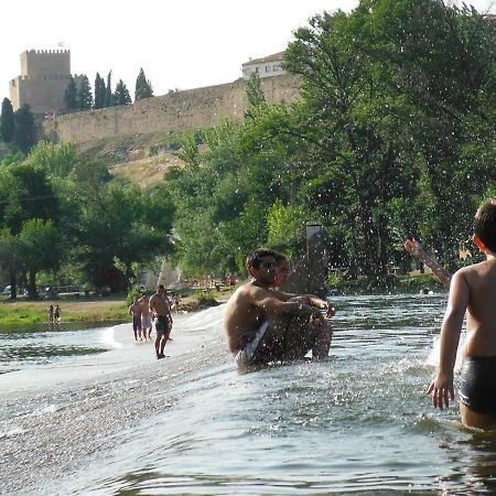 El Cerezo Villa Ciudad Rodrigo Luaran gambar